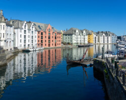 Rebuilt in Art Nouveau style after the great city fire of 1904