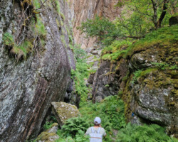 The hole in the rock