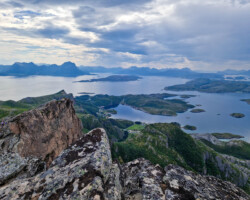 At the summit, a spectacular panorama unfolds