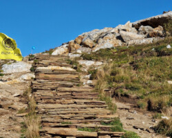 Here too, Sherpas have built stairways