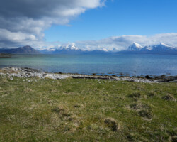 Coastal hike with mountain scenery