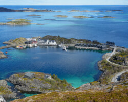 View over the resort and harbor at Hamn i Senja