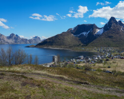Mefjordvær lies idyllically nestled among the mountains